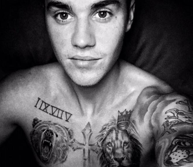 Castin Biberin yarıçılpaq fotosu