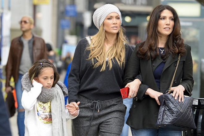 Cennifer Lopez Nyu-York küçələrində - fotolar