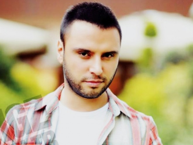 Alişan ilk dəfə sevgilisi ilə şəklini paylaşdı – foto