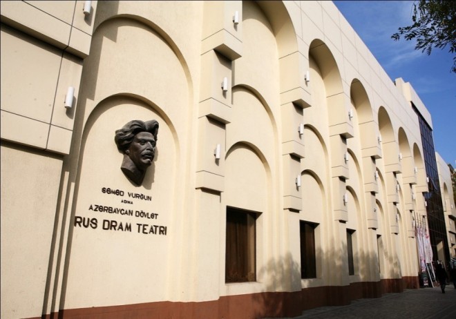 Rus Dram Teatrı may repertuarını açıqladı