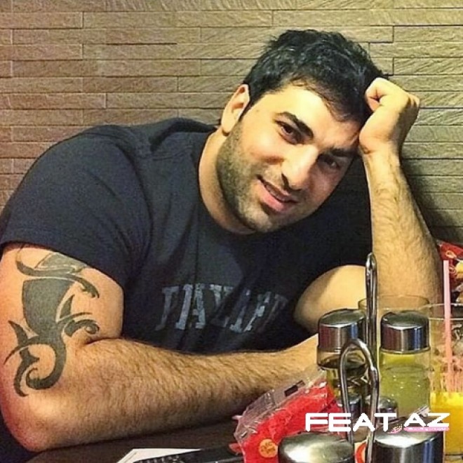 Kamil Zeynallı qızı ilə - video