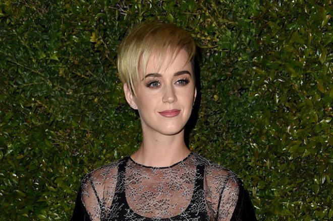 Ulduzlar “Chanel” brendinin yeni kolleksiyası üçün bir araya gəldilər - fotolar