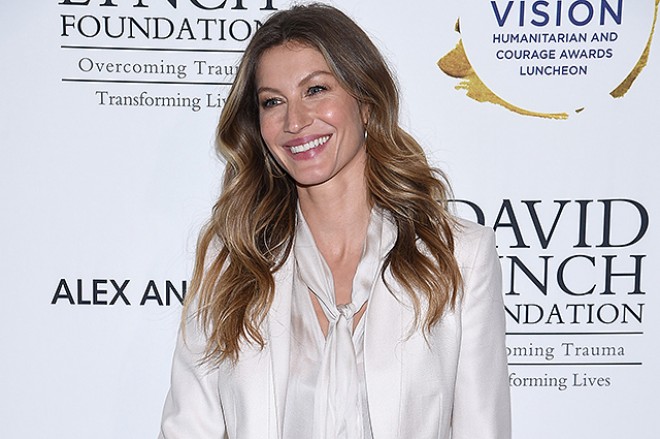 Jizel Bündhen mükafata layiq görüldü - fotolar