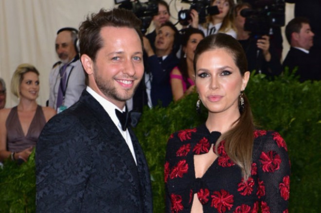 Dünya ulduzları “Met Gala 2017”də