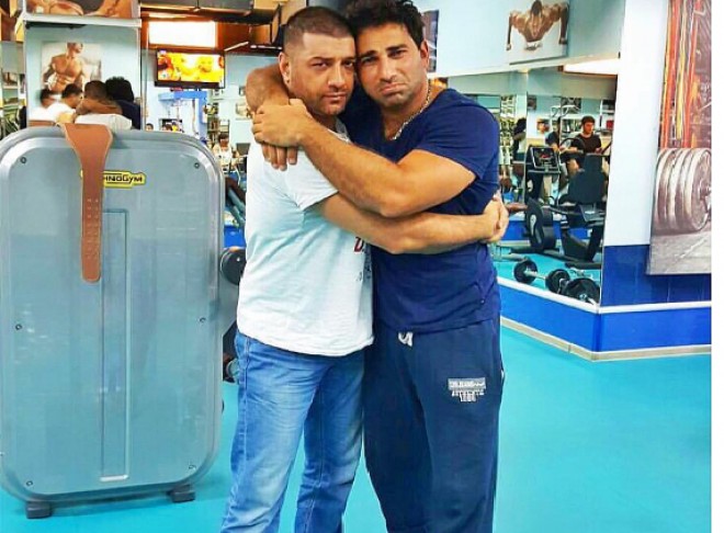 Kamildən Kənana: “Tirpaşlığ”ın kitabını yazan, sadəliyə tüpürən”