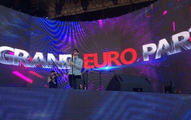 Eldar Qasımov Ukraynada diqqət çəkdi - fotolar 