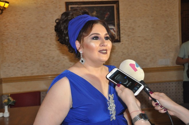 Aybəniz tələbəsinin sualına cavab verə bilmədi