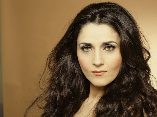 Amerikada olan İlhamə Qasımova jurnalistlərə üz tutdu: "Nə yaşamaq, nə köçmək" - foto