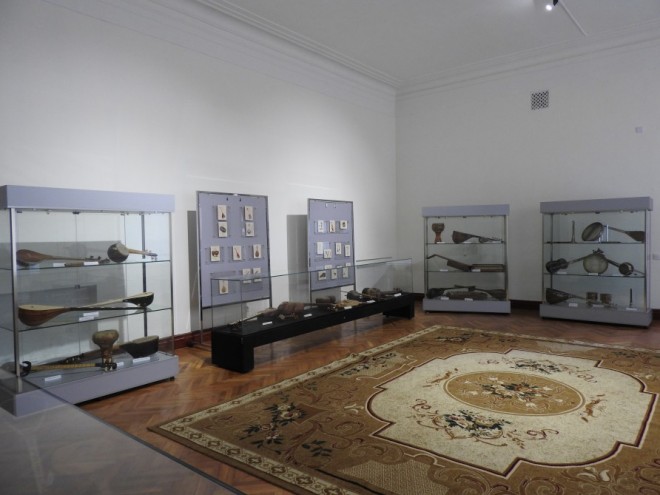 İslam dünyasının musiqi alətləri sərgilənib