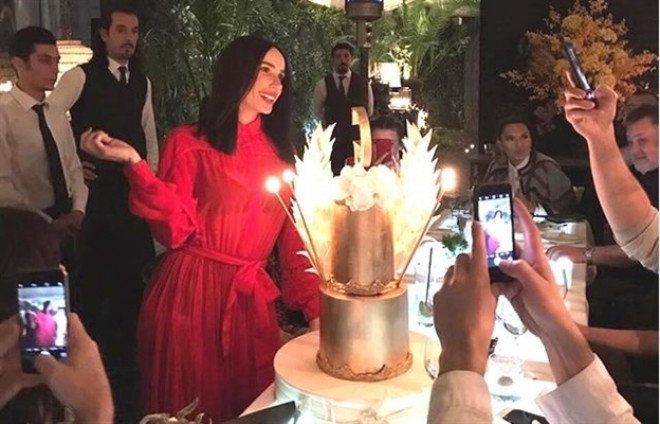 Gülşənə sürpriz ad günü - fotolar