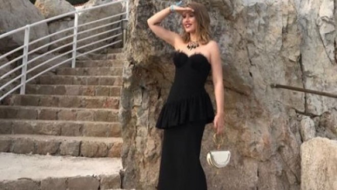 Nikol Kidmanla şəkil çəkdirmək üçün gecə 3-a qədər gözlədi - foto