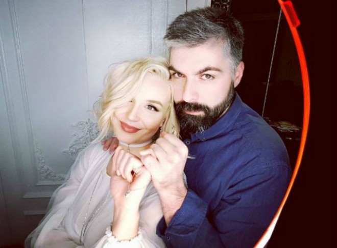 Polina Qaqarina ikinci hamiləliyini gizlətməsinin səbəbini açıqladı