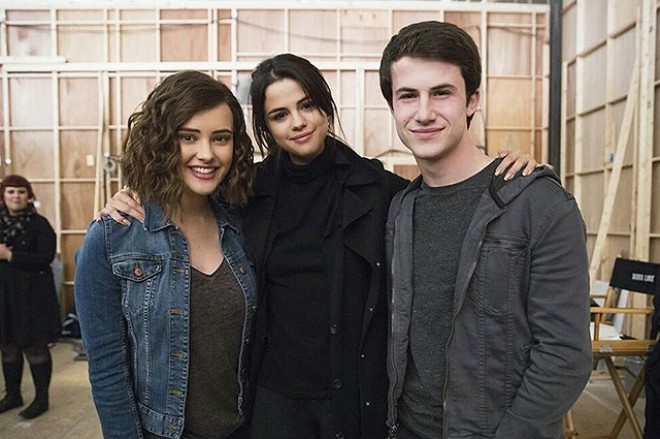 Selena Qomezin prodüserlik etdiyi serialın tizeri yayımlandı - video