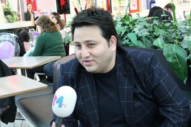 Elçin ölkəni tərk etdi - fotolar