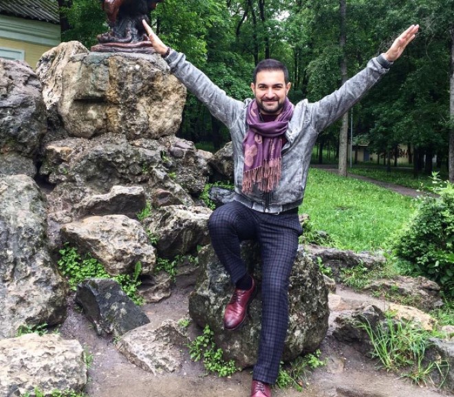 Əməkdar artist: "Uça-uça işinizə”