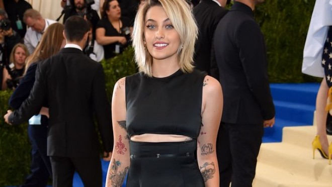 19 yaşlı Paris Cekson “Madonna” obrazını canlandıra bilər