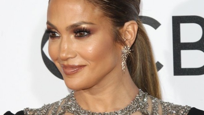 Cennifer Lopezin cazibədar geyimi - fotolar