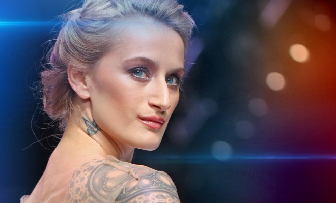 Model cəsarətli fotosunu paylaşdı