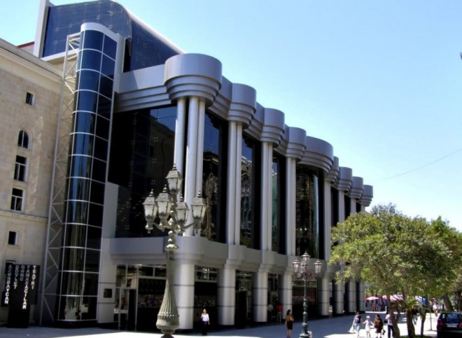 Gənc Tamaşaçılar Teatrının iyun repertuarı