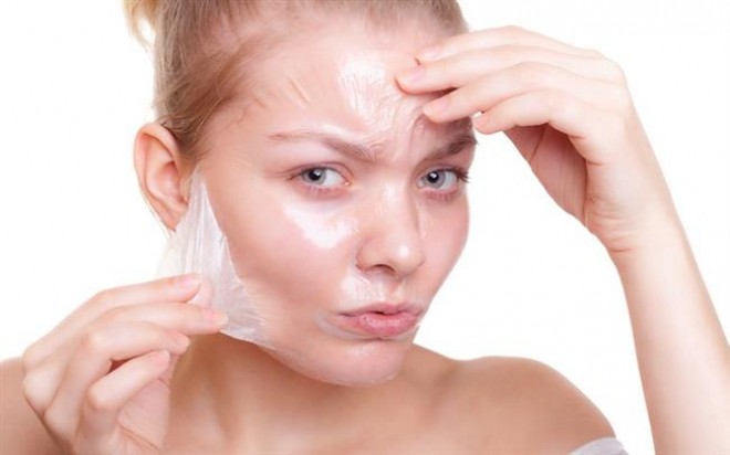 Təmiz dəriyə sahib olmaq üçün pilinq maskası