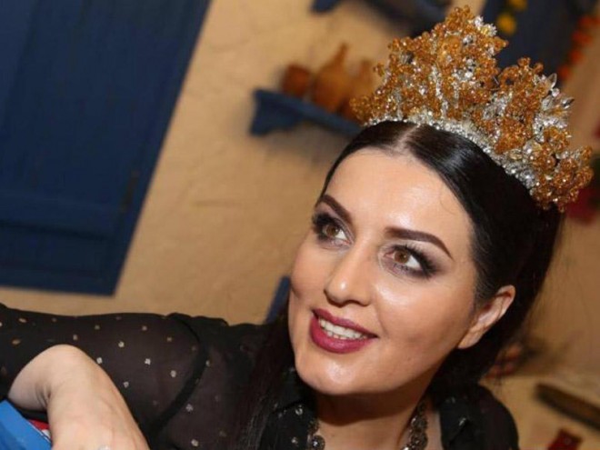 Elza Seyidcahan: "Mənə al da yaraşır, şal da”