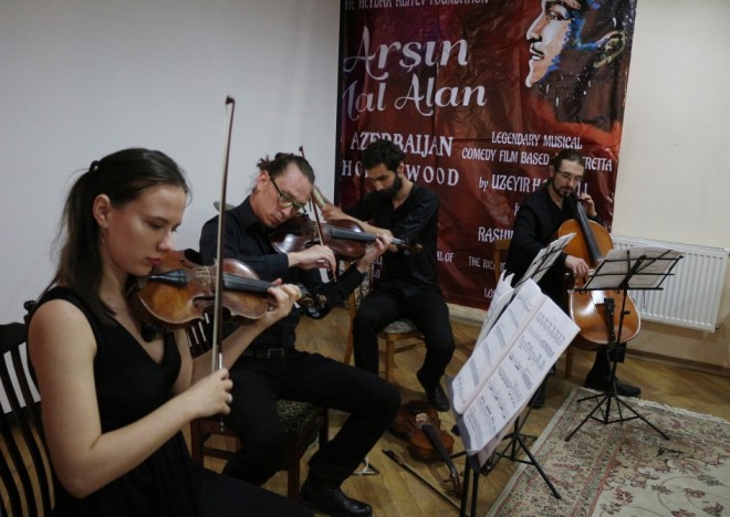 “Müasirlərimizlə görüş” silsiləsinin növbəti qonağı: Firəngiz Əlizadə