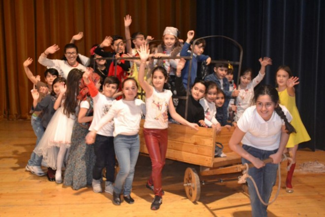 “Bremen musiqiçiləri” balacaların görüşünə gəlib