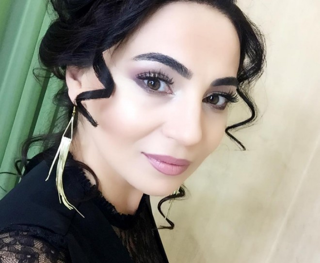 Sevinc: “Çox gülünc görünür”