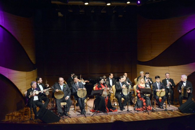 “Muğam axşamları” adlı layihənin ilk konserti “Rast” muğamının ifası ilə başlayıb