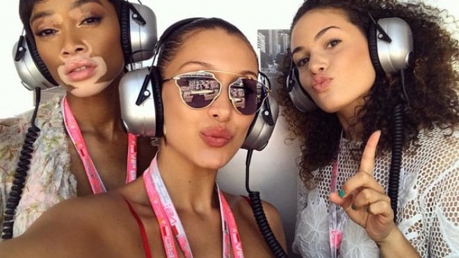 Bella Hadid “Formula 1” yarışlarını izlədi - fotolar