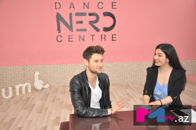 Eldar Qasımov: “Onun ərə getdiyini biləndə otağımdakı bütün şəkillərini məhv etdim” – fotolar