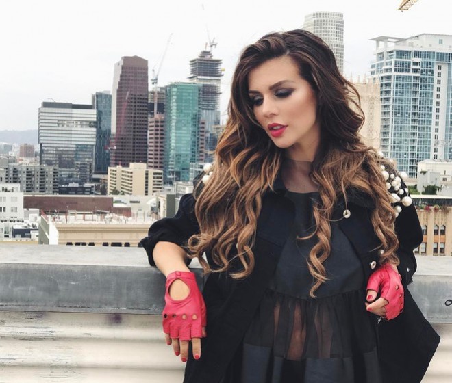 Yeni ana olan Anna Sedakova sevgilisindən ayrıldı - foto