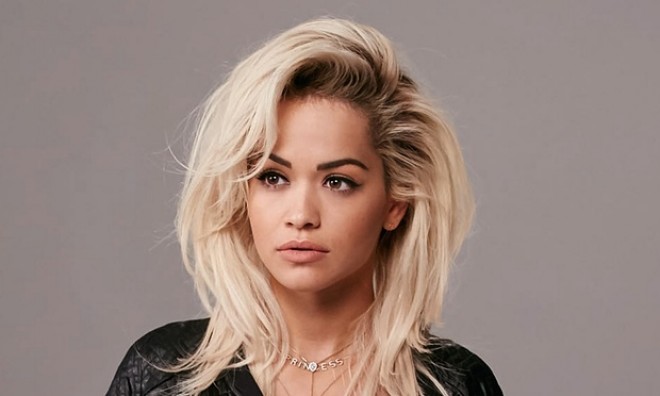 Rita Ora qorxu içində yaşayır