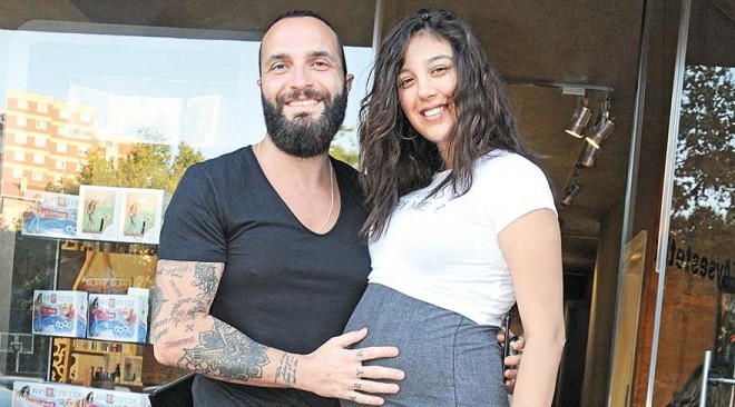 Ata olmağa hazırlaşan müğənni: “Uşağımı qapıda gözləyəcəm”