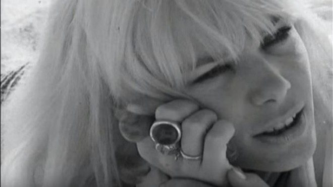 1960-cı illərin "dəb ikonu" vəfat etdi