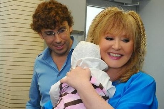 Qalkin Alla Puqaçovanın elə şəklini paylaşdı ki…