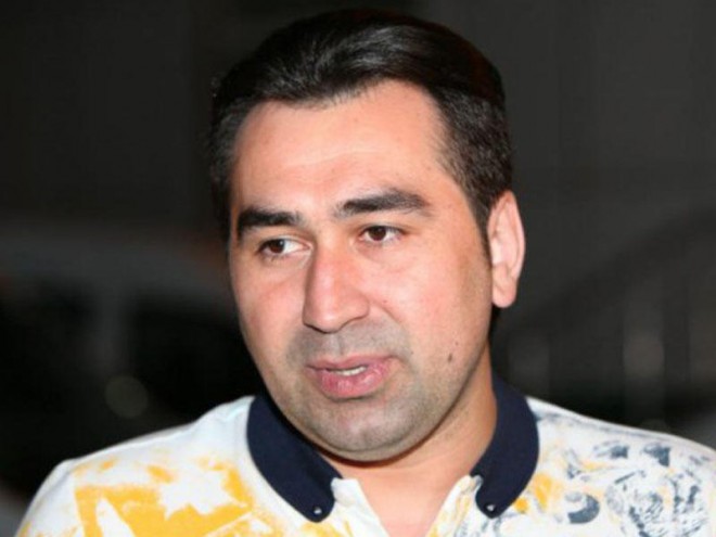 Elton Hüseynəliyev: “Sevən səni qəlbində daşıyar, nifrət edən ağlında…”