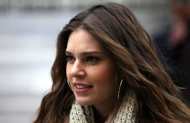 Aslı Enverdən xəyanət xəbərlərinə açıqlama: "Fotoları silmirik, çünki..."