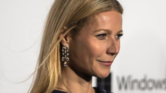 Qvinet Peltrou: “Sevdiyin kişi səninlə…”