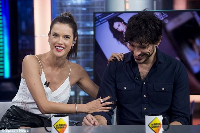 Məşhur model İspan kanalında - foto