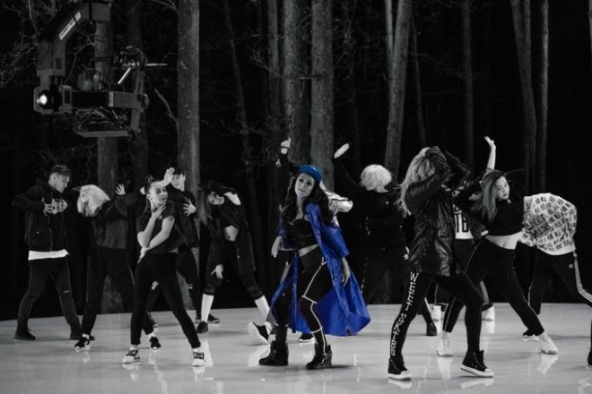 Eldar Qasımovun duet ortağının yeni klipi - video