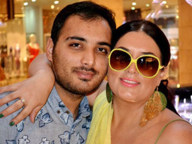 Elza oğlunun doğum gününə şeir həsr etdi