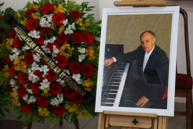 Tanınmış bəstəkar Rauf Əliyev son mənzilə yola salınıb