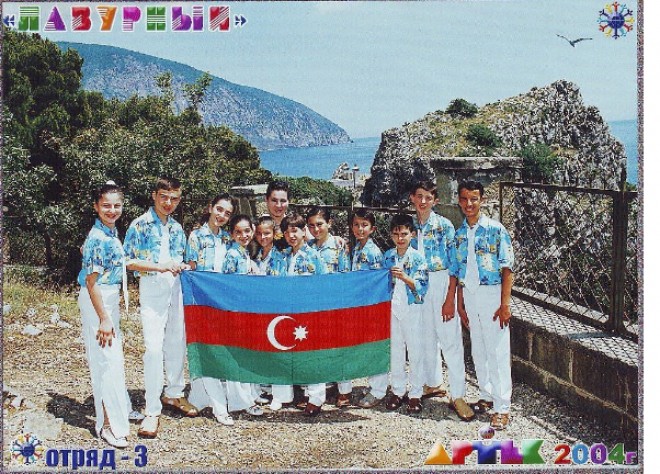 Aybəniz Haşımovanın "Bülbüllər" qrupunun arxiv fotosu&nbsp;