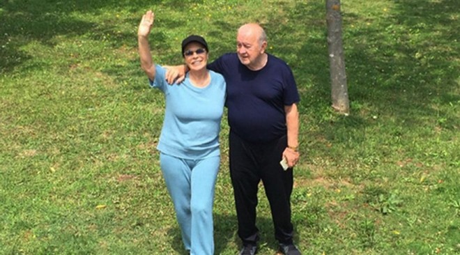 Xərçəng xəstəsi olan aktrisadan yeni fotolar