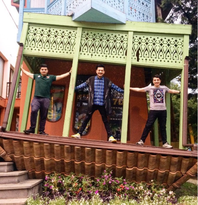 Sərxan övladları ilə Gürcüstanda - foto