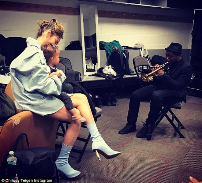 Məşhur model bədəni ilə bağlı etiraf etdi