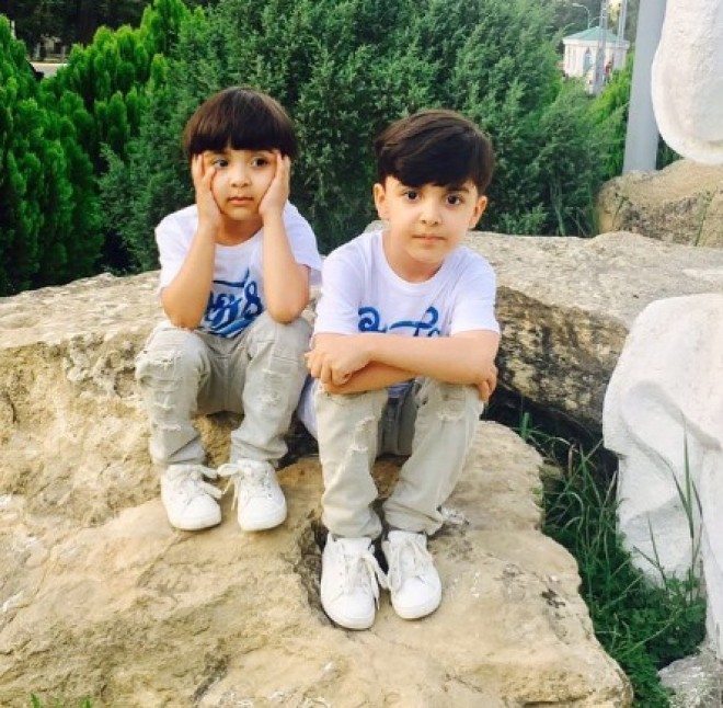 Fərda oğlanlarının şəklini paylaşdı – foto