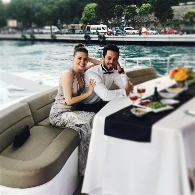 Murad Boz Aslı Enverlə Burak və Fahriyenin toyunda