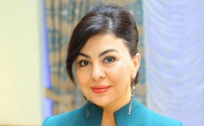 Aşıq Samirə: “Bir köpək qorxusundan hürər, mənim karvanım isə gülə-gülə keçər” – foto